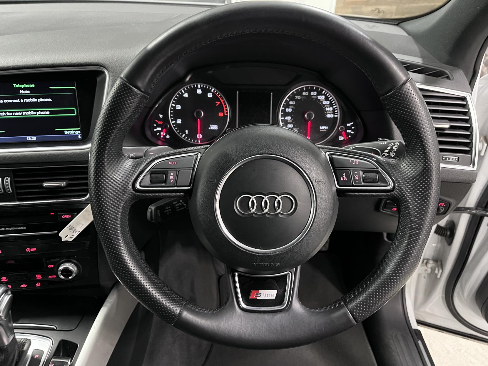 Audi Q5 2.0 TFSI S line Plus SUV 5dr Petrol Tiptronic quattro Euro 5 (s/s) (225 ps)