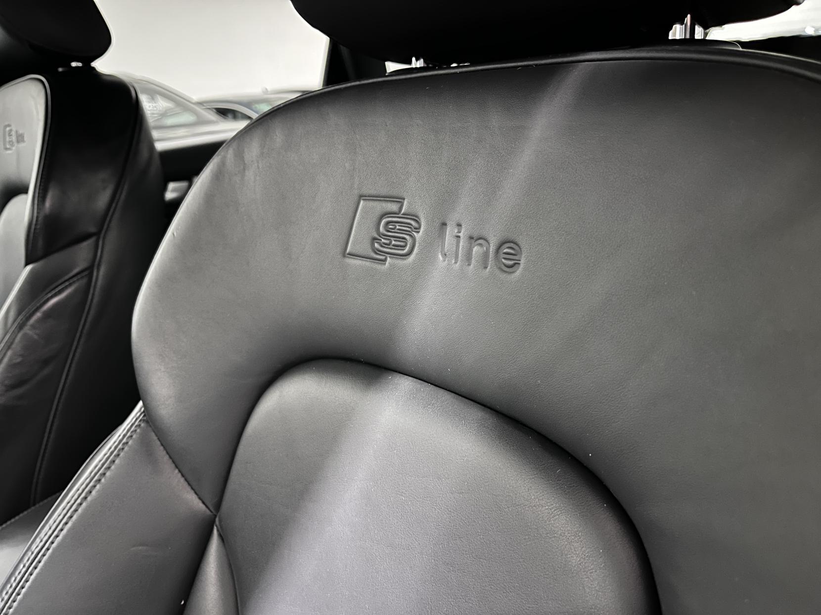 Audi Q5 2.0 TFSI S line Plus SUV 5dr Petrol Tiptronic quattro Euro 5 (s/s) (225 ps)