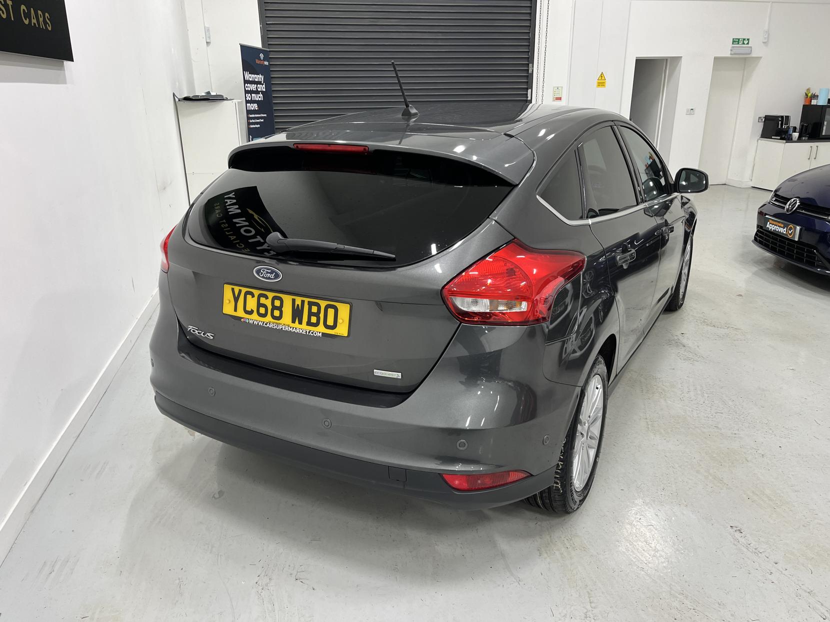 Ford Focus 1.0T EcoBoost Zetec Edition Hatchback 5dr Petrol Manual Euro 6 (s/s) (125 ps)