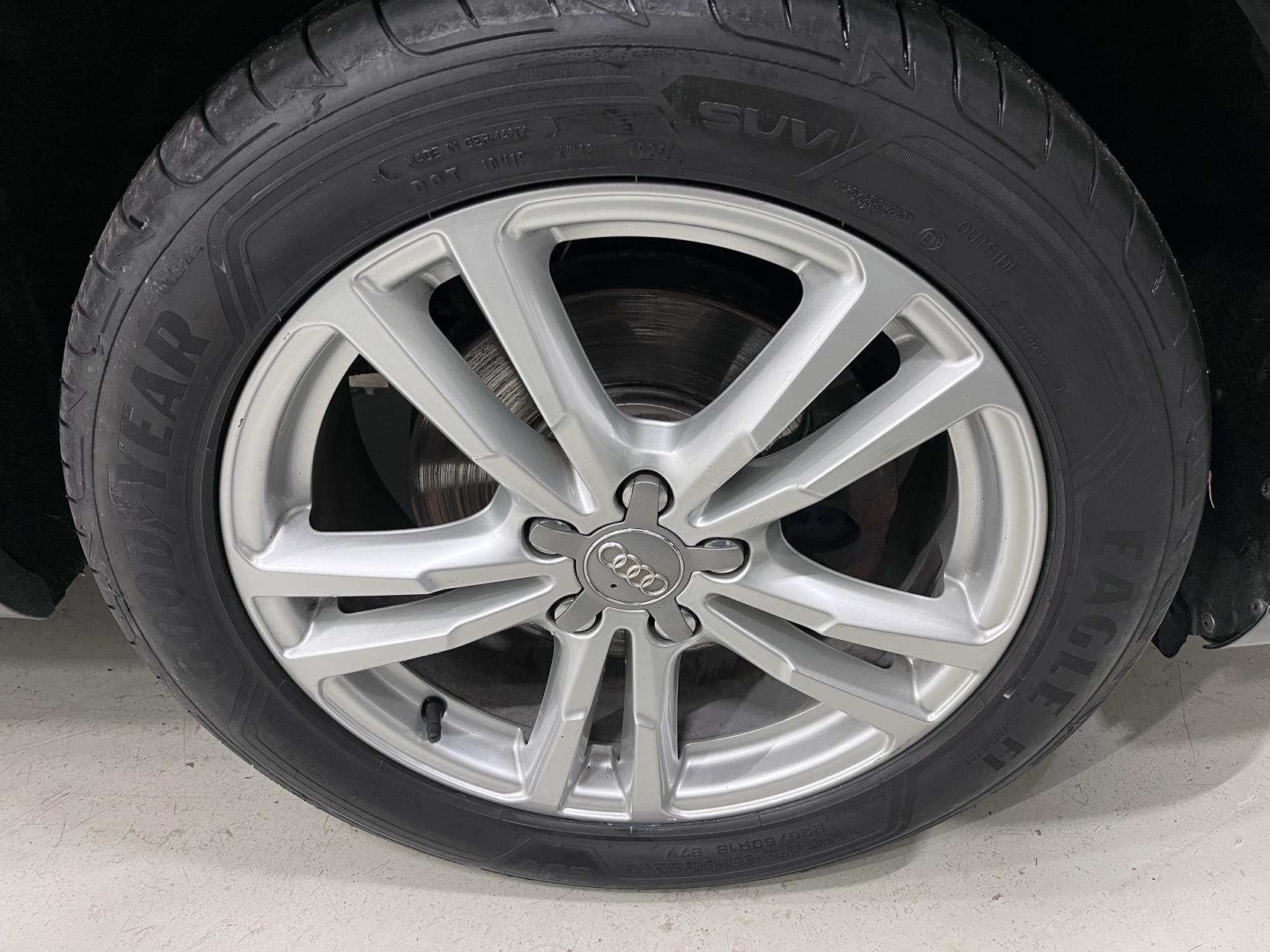 Audi Q3 2.0 TDI S line SUV 5dr Diesel S Tronic quattro Euro 6 (s/s) (150 ps)