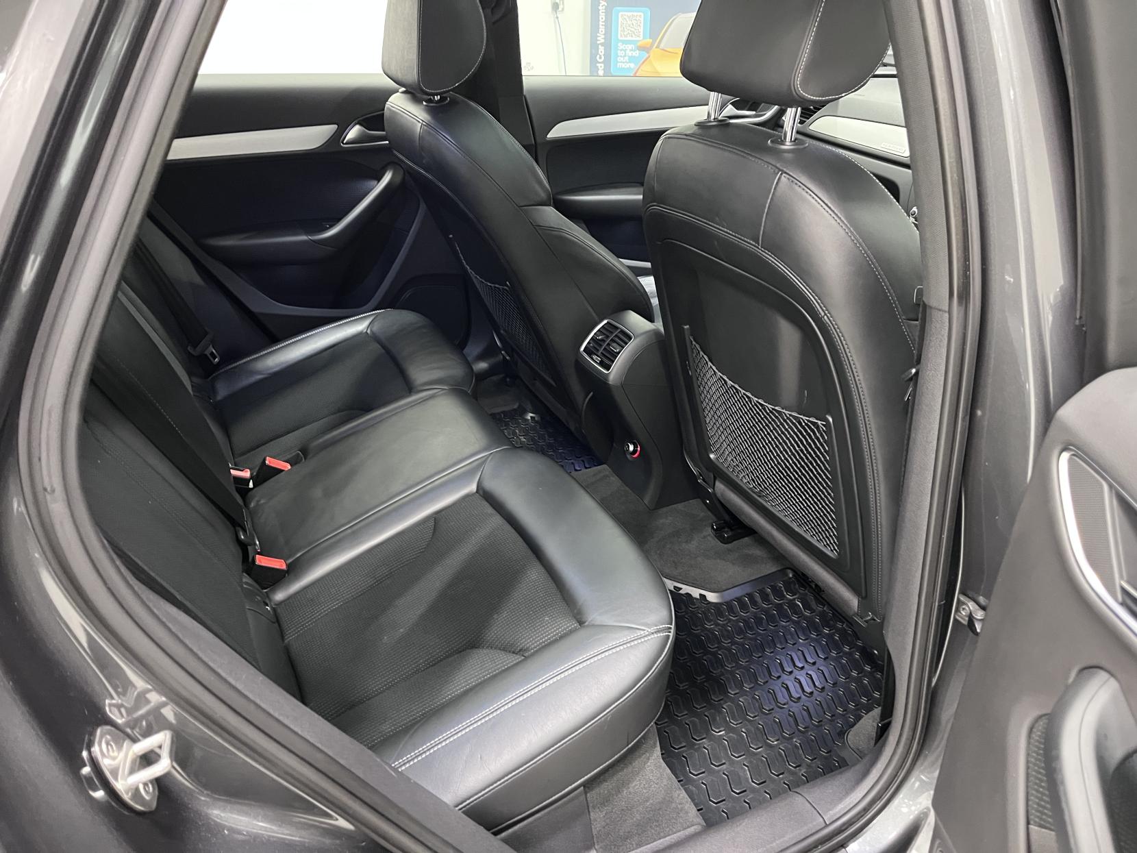 Audi Q3 2.0 TDI S line SUV 5dr Diesel S Tronic quattro Euro 6 (s/s) (150 ps)