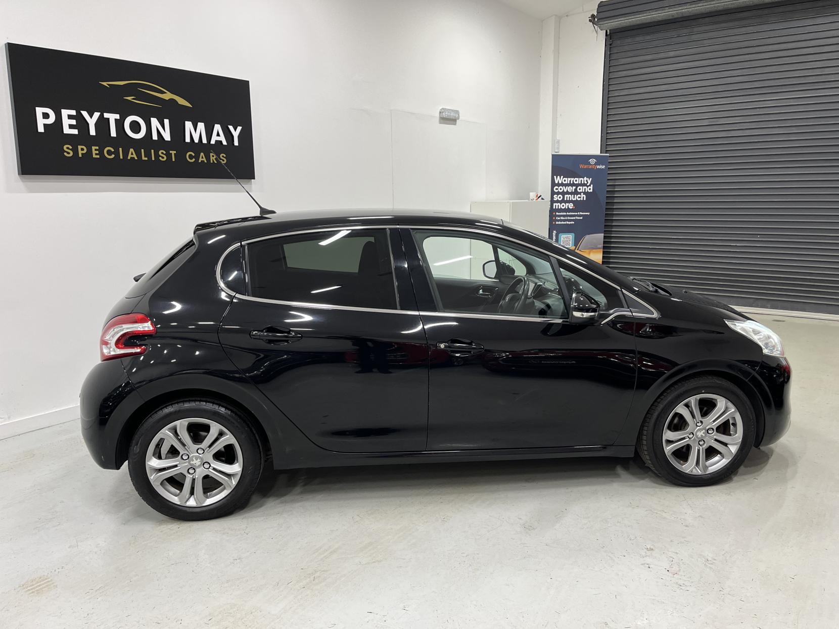 Peugeot 208 1.2 PureTech Allure Hatchback 5dr Petrol Manual Euro 6 (s/s) (110 ps)