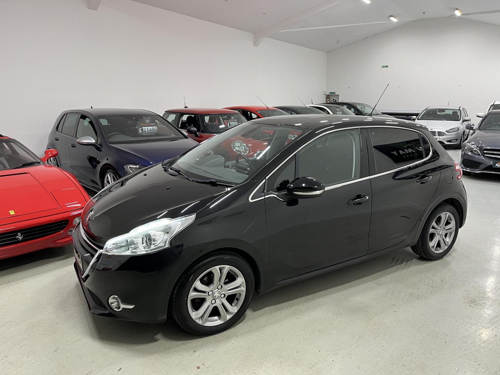 Peugeot 208 1.2 PureTech Allure Hatchback 5dr Petrol Manual Euro 6 (s/s) (110 ps)